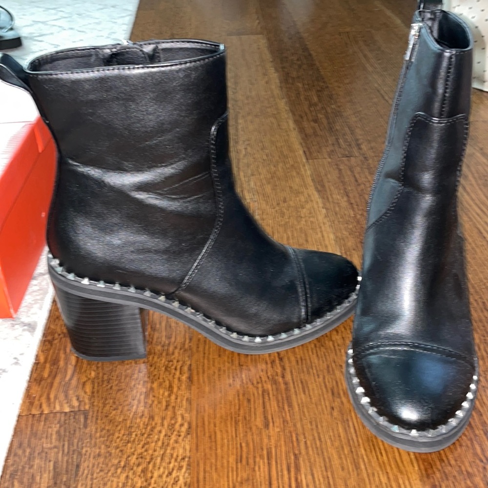 Circus Boots with Studs